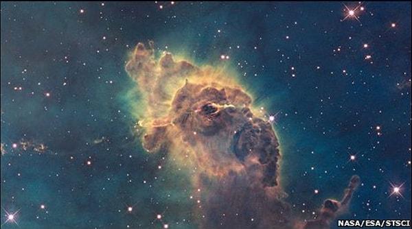2. Hubble uzay teleskobu, o yıla kadar elde edilen "en eski galaksi" görüntülerini yakaladı!