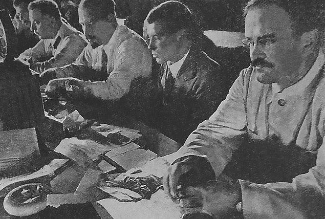 Yıl 1918’i gösterirken ülkede yeni bir yapılanma boy gösterdi. Gençleri örgütleyen bu yapılanmanın başına Kosarev getirildi.