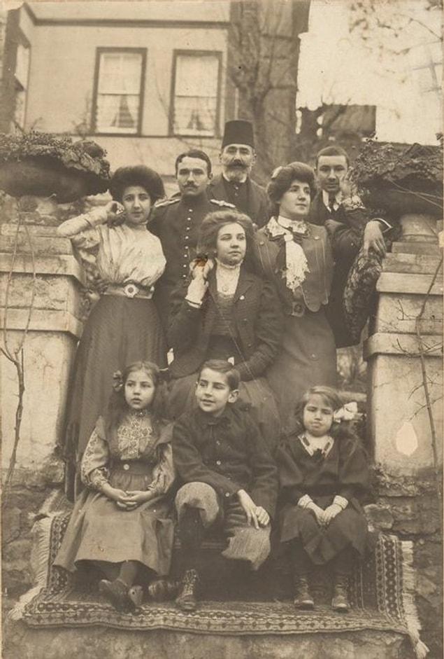 Büyükadalı bir aile, İstanbul, 1910.