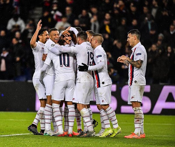 82.dakikada Mbappe yerde kaldı ve hakem penaltı kararı verdi. Cavani'nin penaltıdan attığı golle durum 5-0 oldu.