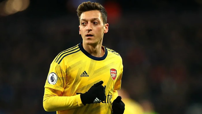 Mesut Özil'in 'Doğu Türkistan' Paylaşımı Çin'i Kızdırdı: Devlet Televizyonu Arsenal Maçını Yayından Kaldırdı