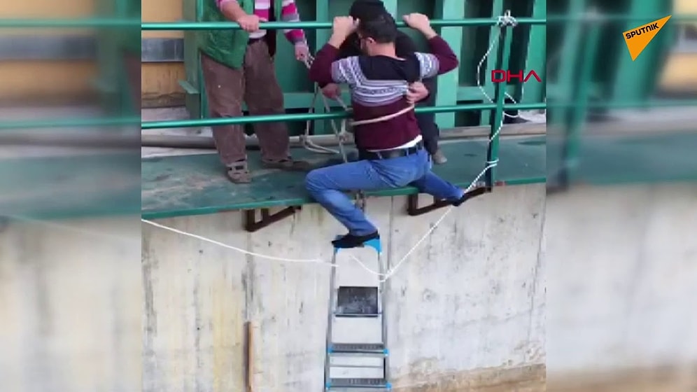 Suya Düşmek Üzere Olan Yavru Kediyi Kurtaran Güzel İnsan!