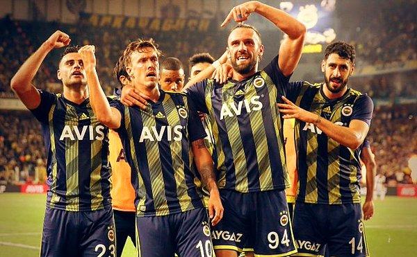 Derbinin kalan bölümünde başka gol olmayınca 2019'un son derbisini Fenerbahçe 3-1 kazanan taraf oldu.
