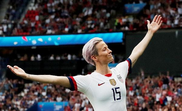 59. Kadınlar Dünya Kupası Finali'nde Fransa'ya karşı gol atan ABD takım kaptanı Megan Rapinoe'nin sevinci.