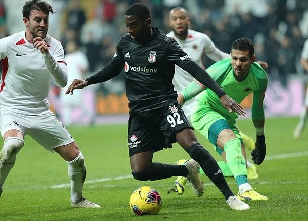 Beşiktaş, ilk yarının son maçında Gençlerbirliği ile karşılaştı.