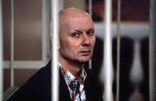14. Seri katil Andrei Chikatilo'yu yakalamaya çalışırken Sovyet polisleri bu katille alakalı olmayan 1000 diğer olayı daha çözmüştür. Bu suçların arasında 95 cinayet ve 245 tecavüz bulunuyordu.