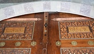Süleymaniye Camii'nde Restorasyonda Kapıdaki Ayetler Ters Konulmuş: 'Müdahale Etmeme Kararı Aldık'