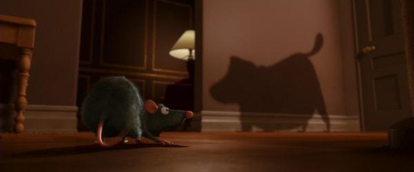 15. Ratatouille'de Remy'ye havlayan köpek Up filmineki Dug.
