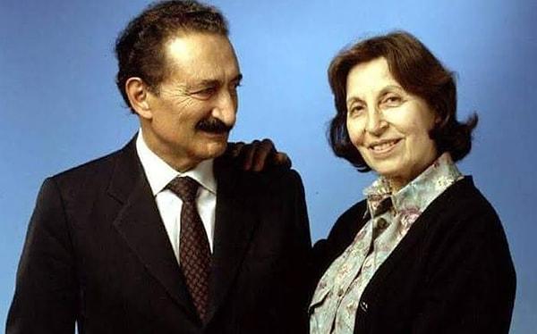 Türkiye'ye döndüklerinde ise artık siyasetin tam da içine girmişlerdi. 12 Eylül döneminde Bülent Ecevit, bazı yazılarından dolayı tutuklandı ve Ulucanlar Cezaevine gönderildi. O ayrılığın bir kısmı da yılbaşına denk geliyordu.