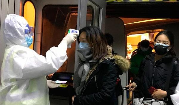 Virüs, seyahat eden yolcular aracılığıyla Çin sınırlarını da aştı