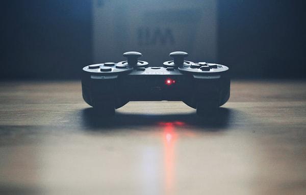 5. Olması gerektiği kadar bilgisayar oyunları oynamak, kişinin hafızasını ve aynı anda iki işi yapabilme kabiliyetini arttırdığı gibi, aynı zamanda koordinasyonu güçlendirip stres seviyesini de azaltır.