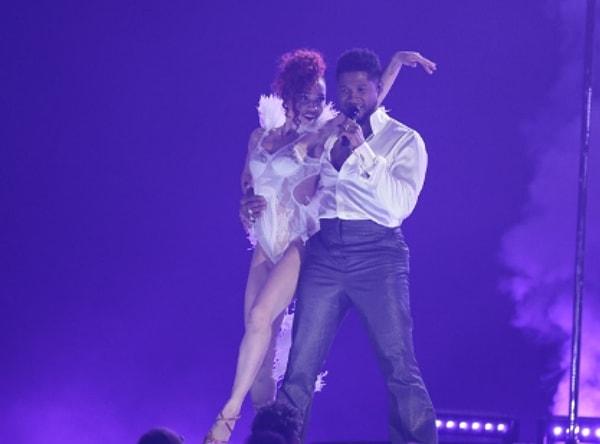 13. Usher, Sheila E. ve FKA Twigs'in Prince anısına sergilediği performans...