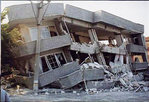 9. 1999 Düzce Depremi