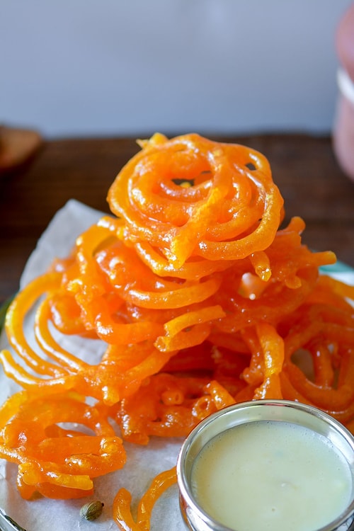 Jalebi Tarifi: Hindistan'dan Gelen Çıtır Çıtır Bir Tatlı: Jalebi! Jalebi Nasıl Yapılır?