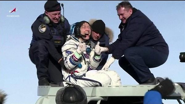 Christina Koch, tek bir seferde uzayda en fazla kalan kadın astronot unvanını kazandı.