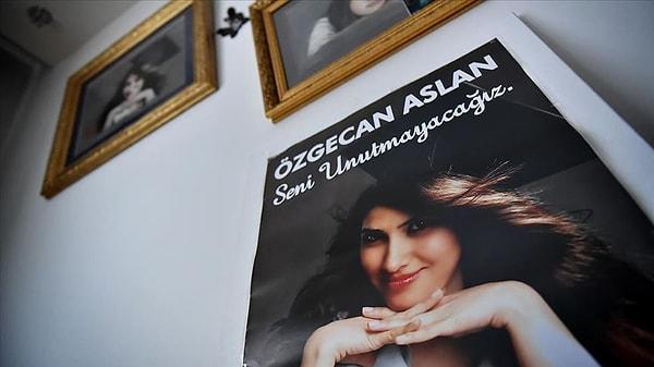 Korkunç cinayetin ardından, Özgecan Aslan kadına yönelik şiddetle mücadelenin simgesi haline geldi.