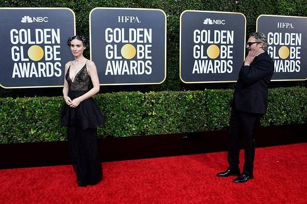 Joaquin Phoenix ve Rooney Mara'nın, 2020 Altın Küre Ödülleri'ndeki sevimli halleri.