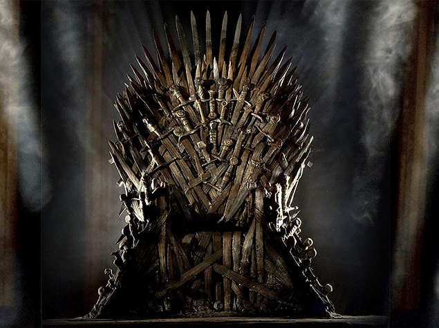 19. Demir Taht bir objeden çok daha fazlası. Ama gördüğümüz anda da bize 'Game of Thrones'u hatırlatan ikonik bir obje diyoruz, ne yapalım...