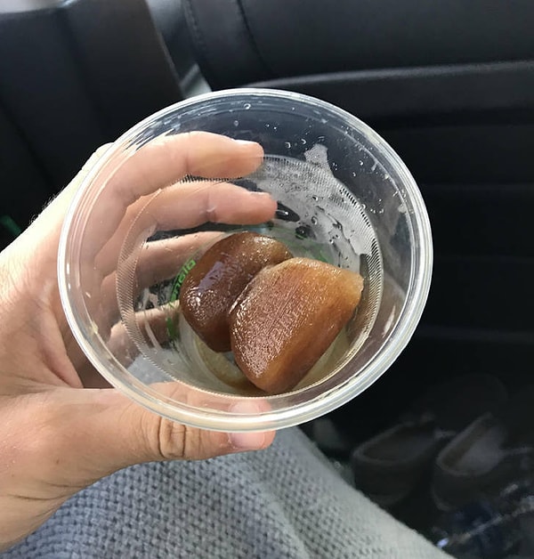 11. «Кубики льда в моем замороженном кофе - это ... кофе».