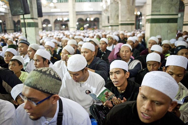 Yaklaşık 260 milyon nüfusa sahip Endonezya'da halkın yaklaşık yüzde 90'ı Müslüman.