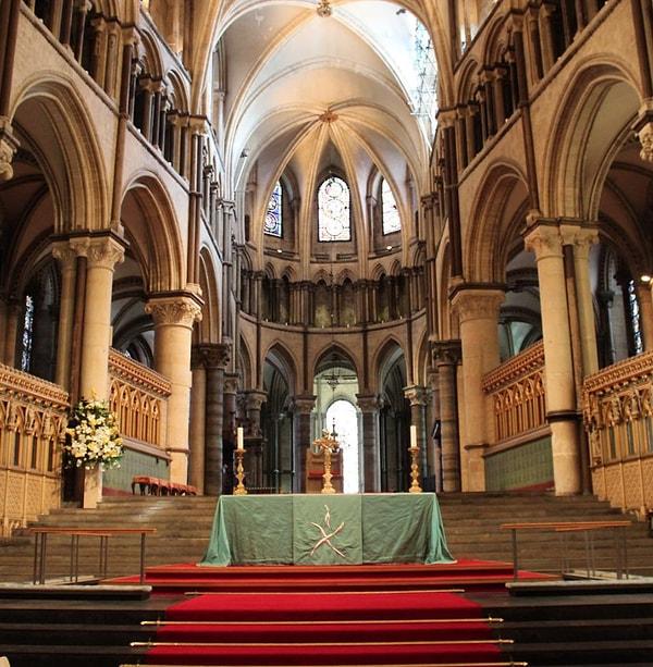 5. Canterbury Katedrali