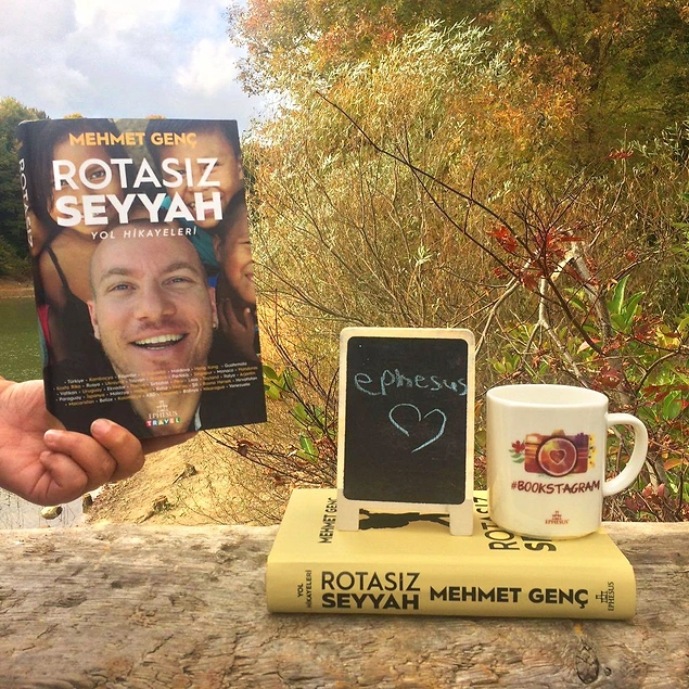 Rotasız Seyyah Yol Hikayeleri / Mehmet Genç