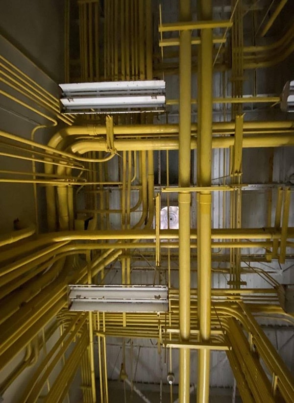 9. «Трубопровод, который похож на скринсейвер из старой версии Windows