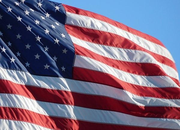 23. Amerikan bayrağı bir lise öğrencisi tarafından tasarlandı.
