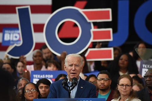 ABD'de Süper Salı Önseçimlerine Biden-Sanders Çekişmesi Damga Vurdu