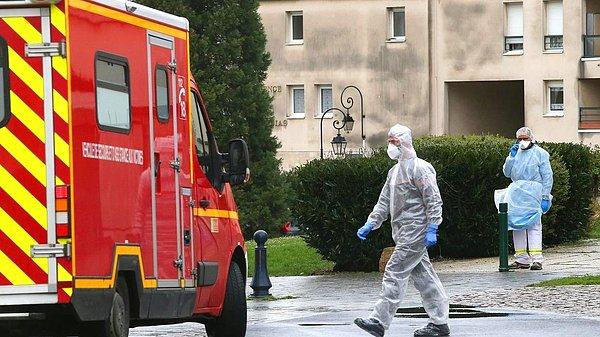 Fransa’da 1412 kişide koronavirüs tespit edilirken; hayatını kaybedenlerin sayısı ise 25 olarak açıklandı.