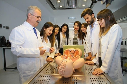 Hacettepe Üniversitesi'nden Korona Önlemi: Ameliyatlar ve Poliklinik Randevuları İptal