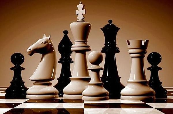 4. Peki bir satranç taşı olsaydın, hangisi olurdun?