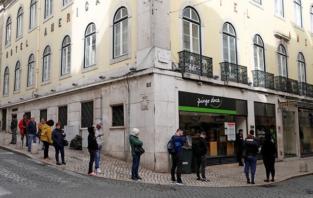 Portekiz'de ölü sayısı son 24 saatte ikiye katlanarak 12'ye çıktı