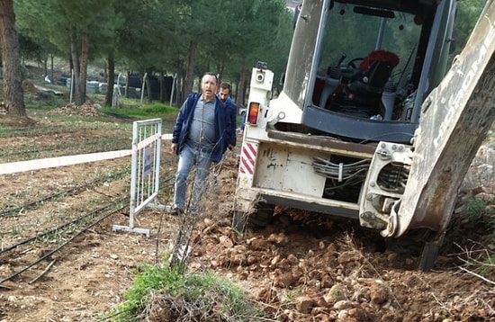 Yerli Tohum ve Bitki Merkezi Rektör Gözetiminde Dozerle Yok Edildi: 'Yerine Sosyal Tesis Yapılacak'