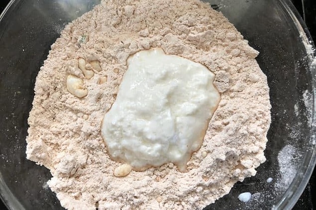 7. Kaymak ve un karışımı
