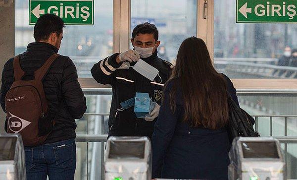 İstanbul'da toplu taşımada maskeli dönem başladı