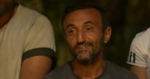 Ancak asıl bomba Ezgi'nin de SMS'te ilk ikiye girmesiyle patladı. Bunu hiç kimse beklemiyordu ve dolayısıyla işler daha da karıştı. Ezgi de elenmeyeceğini düşündüğü için Ersin'in ismini söyledi.