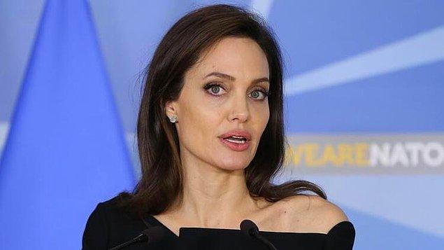 11. Angelina Jolie, Hiçbir Çocuk Aç Kalmasın derneğine 1 milyon dolar bağışladı.