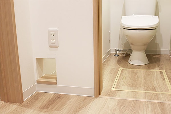 Каждый заслуживает отдельный вход в туалет!