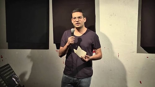 Stand-up'çı Emre Günsal, Atatürk ve Mevlana'ya Hakaret Ettiği Gerekçesiyle Tutuklandı