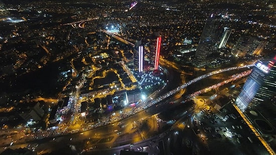 Dün Gece İstanbul'da Duyulan Ses Ne Anlama Geliyor? Sosyal Medyada Gece Duyulan Uğultuya Enteresan Yorumlar