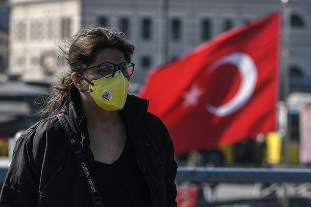 Koronavirüsle mücadele kapsamında, tüm hastalar, Sağlık Bakanlığı'nın temin edeceği ekipmanlardan yararlanabilecek.