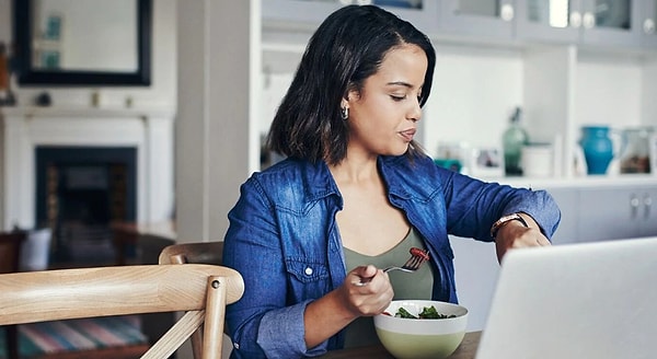 16. Не пропускайте обед.