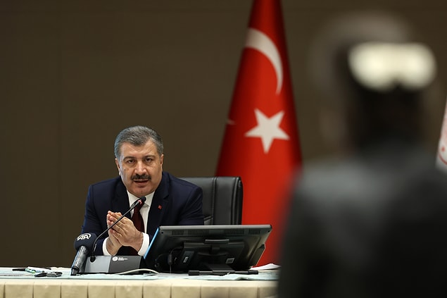 "İleri yaşta pozitif vaka sayımızda belirli azalma görüldü"