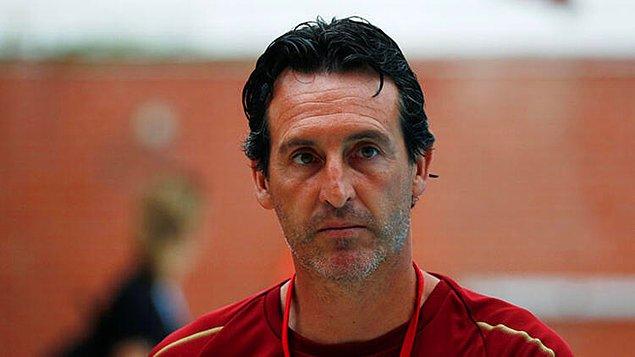 Sevilla'daki başarılarından sonra PSG ve en son da Arsenal'i çalıştırdı.