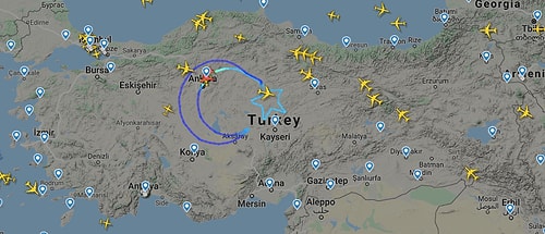 THY Uçağından 23 Nisan Jesti: Gökyüzüne Dünyanın En Büyük 'Türk Bayrağı' Çizildi