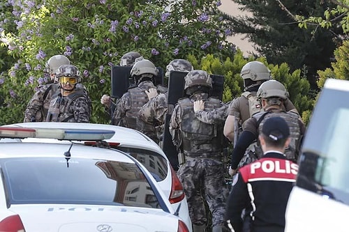 İnfaz Yasasıyla Serbest Kaldı, Uzun Namlulu Silahla 2 Çocuğunu Rehin Aldı