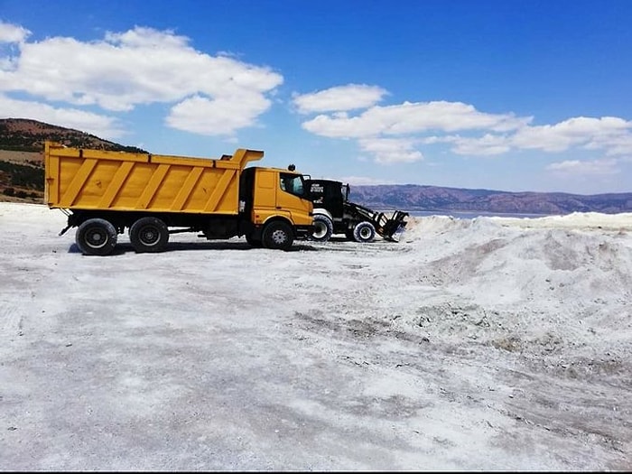 İş Makineleriyle Tahrip Edilmişti: Bakanlık Salda Gölü'nden 24 Saat Canlı Yayın Başlattı