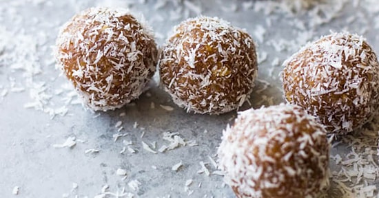 Hurma Topları Tarifi: Rafine Şekersiz Sağlık Atıştırmalık! Hurma Topları Nasıl Yapılır?