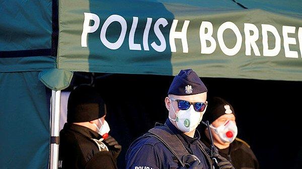 Polonya kısıtlamaları gevşetiyor